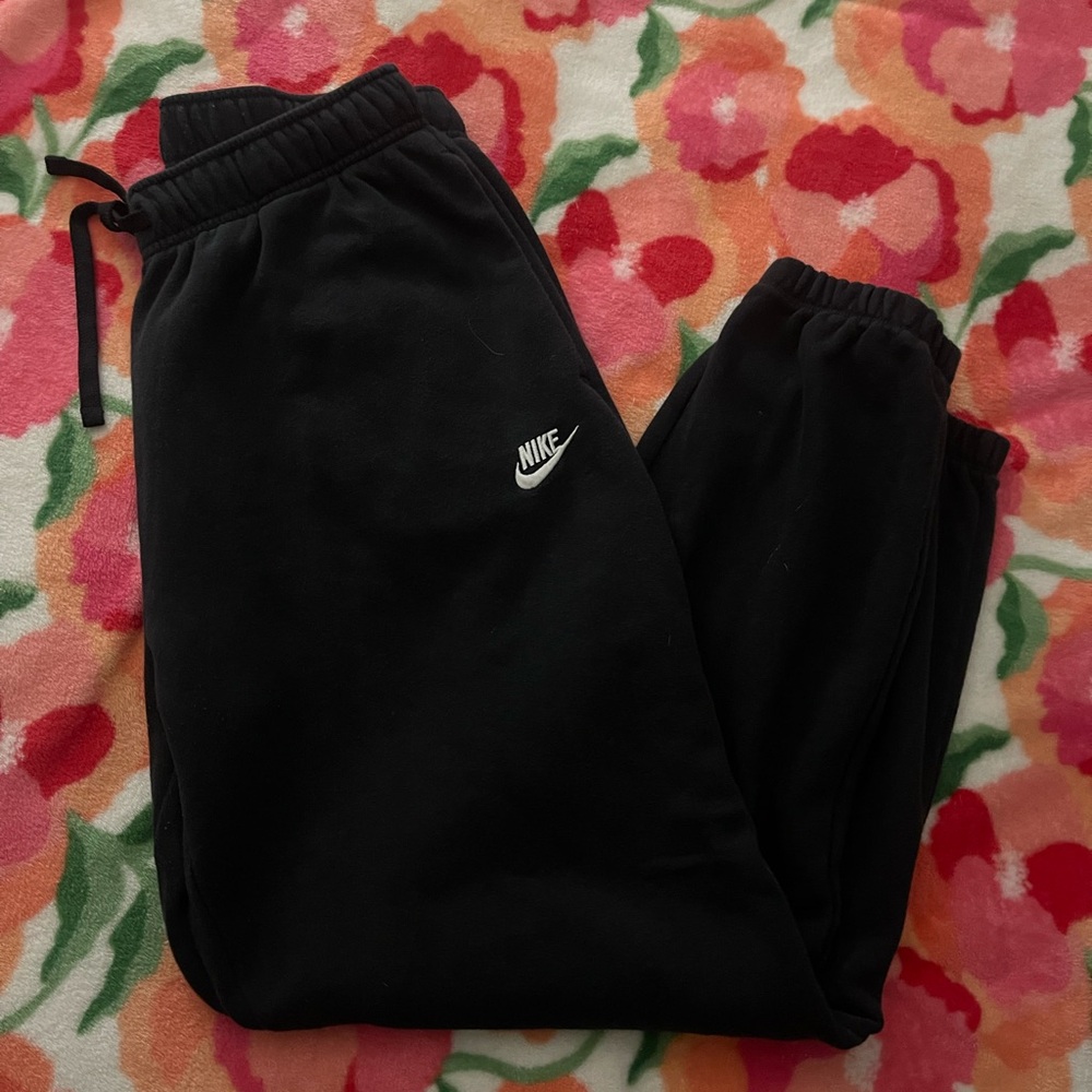 Nike joggers